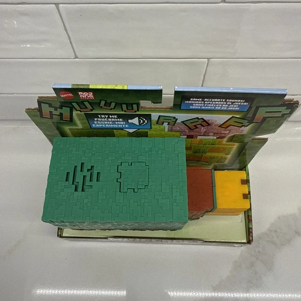 Mattel Minecraft Sniffer Figure w/ Authentic Sounds NEW Sealed Ages 6+ Fast Ship